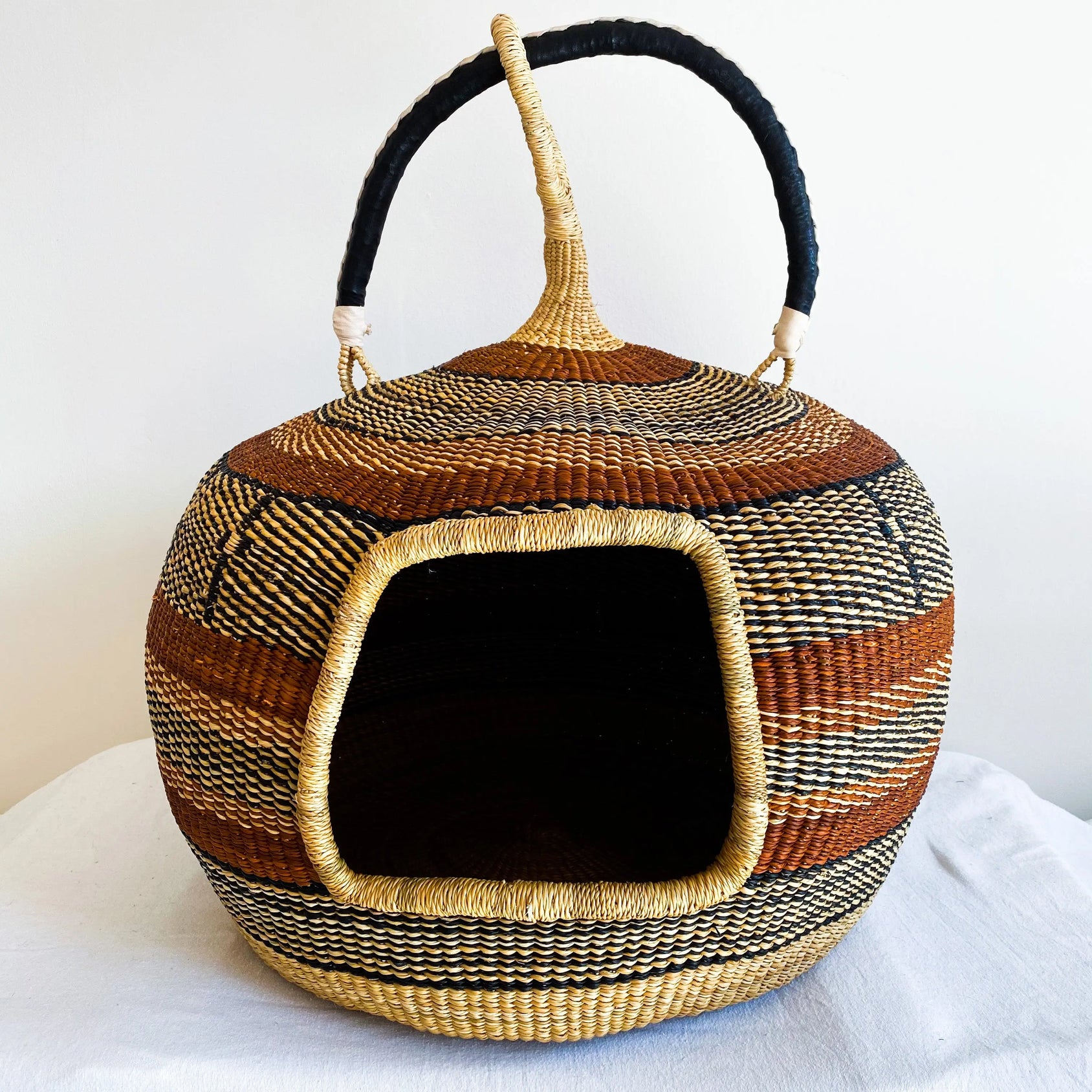 Chateau no. 2 Mambo Baskets