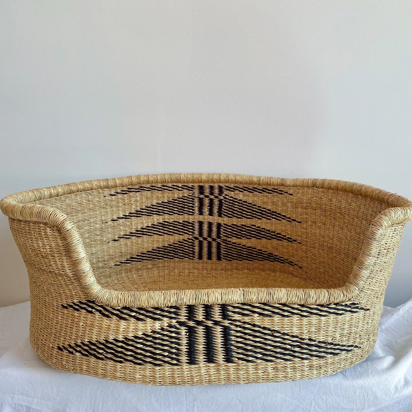 Dog Bed L no. 1 Mambo Baskets