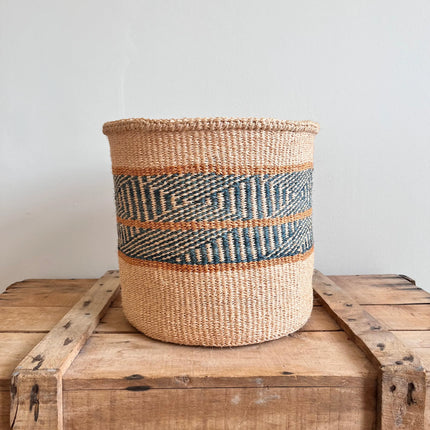 Traditional Taita basket L No. 4 Mambo Baskets