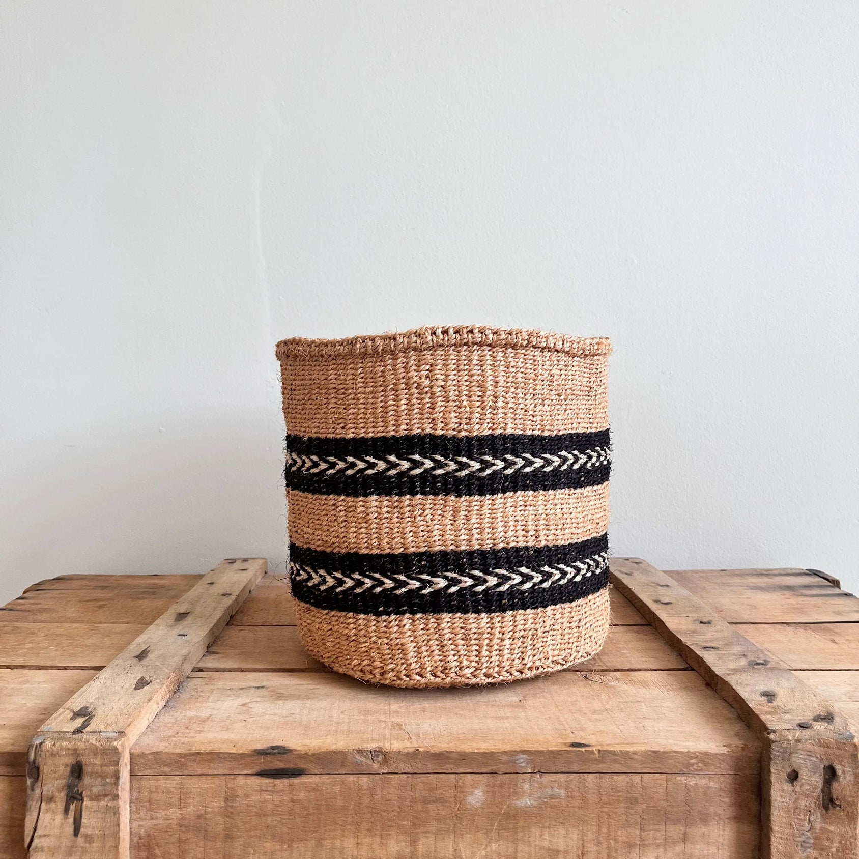 Traditional Taita basket M No. 9 Mambo Baskets